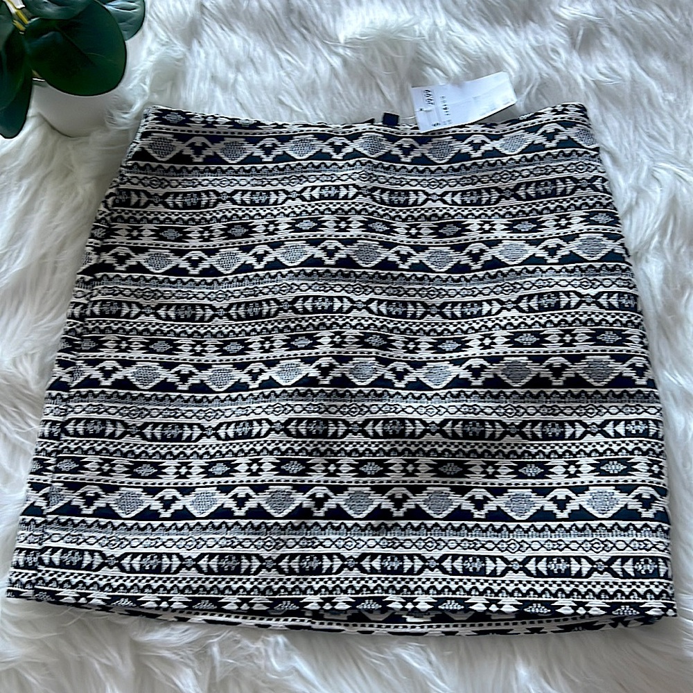 H&M brocade miniskirt NWT